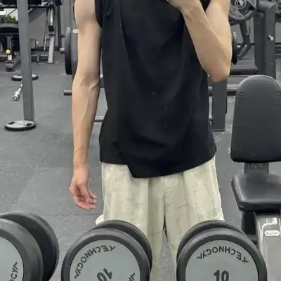 王玲